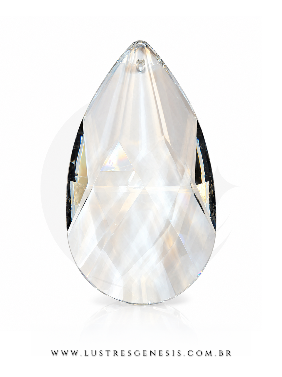 Amêndoa de cristal K9 para lustre e Feng Shui em tamanho de 63mm sobre fundo preto. Lustres Gênesis loja online de Lustres e Iluminação Decorativa
